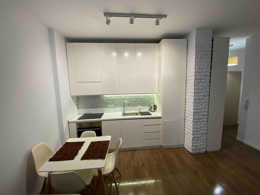 Apartment At “kompleksi Kika 2” Tirana